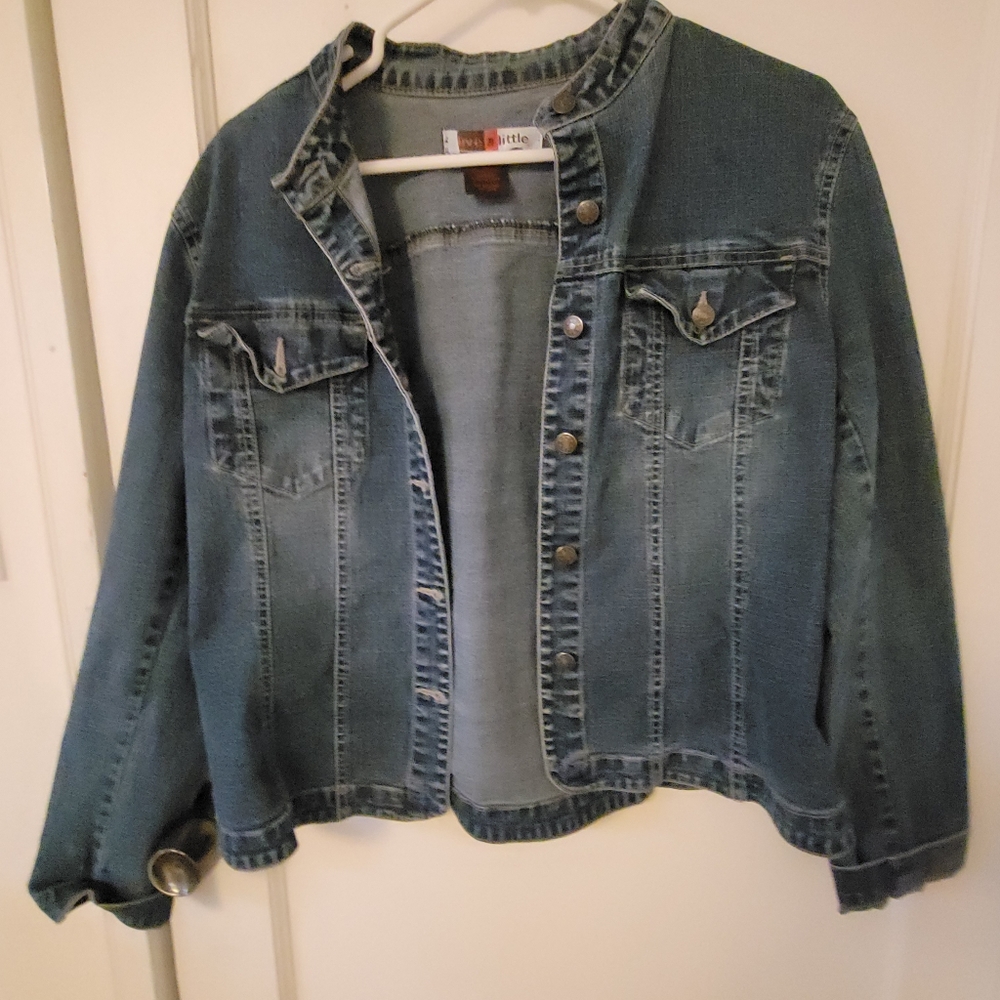 Jean jacket - Picture 2 of 2